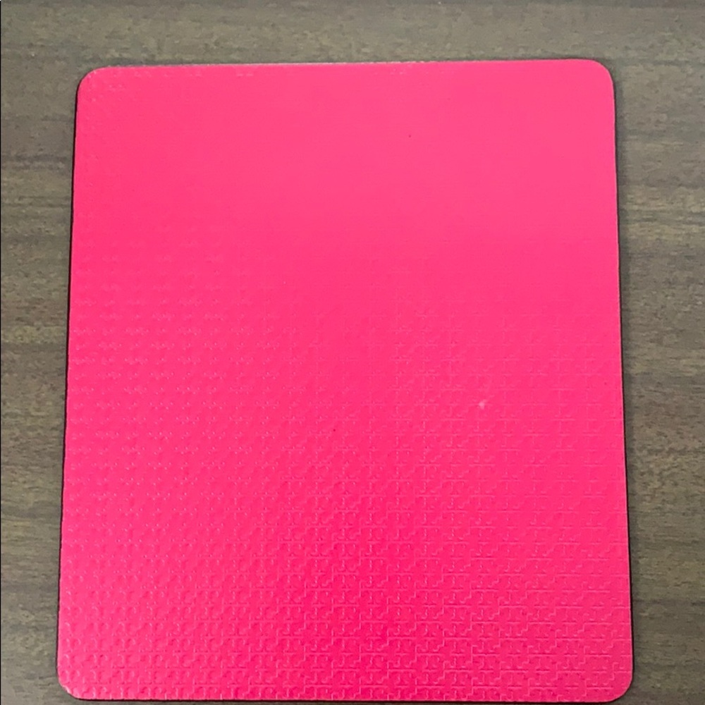 Tory Burch Soft Embossed T Mousepad carnation red
